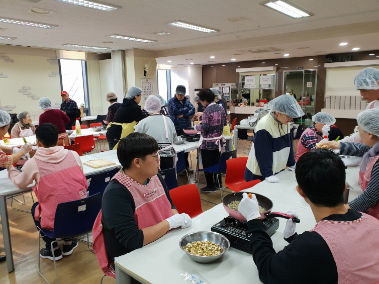 크기변환_KakaoTalk_Moim_4BRDuBFc6n5i8fZ2eIxetcClqD31v3.jpg